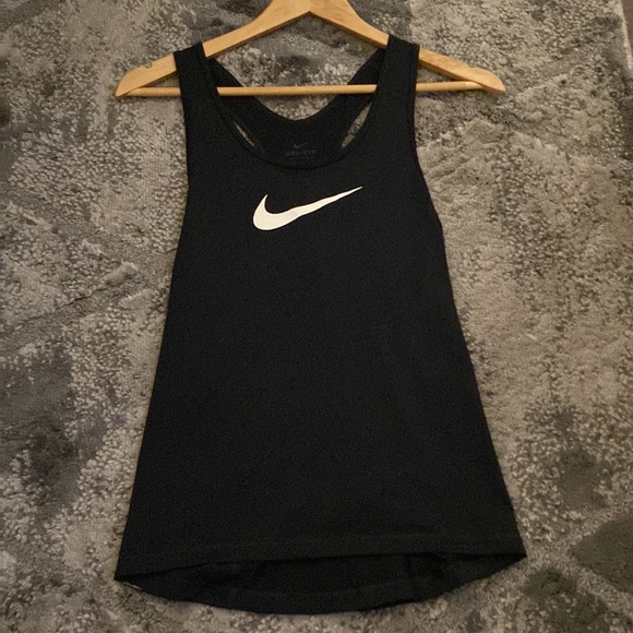 Nike Dry-FIT workout tank top. - Picture 4 of 5